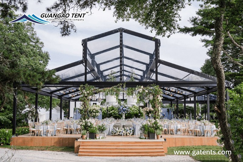 Restaurant tent 17